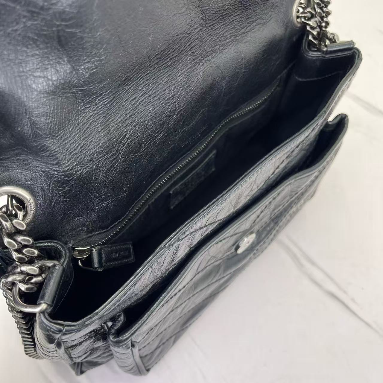 Saint Laurent - Niki - Waxed leather - Black - (Medium)