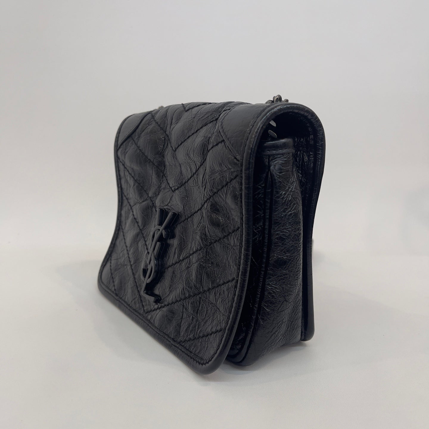 Saint Laurent - Niki WOC (Wallet on Chain) - Crinkled leather - Black - (mini)