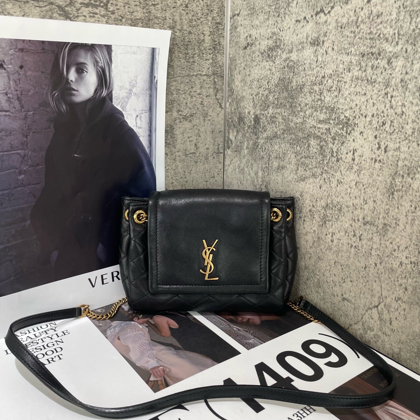 Saint Laurent - Nolita Chain Bag - Leather - Black with Gold-Tone Hardware - (mini)