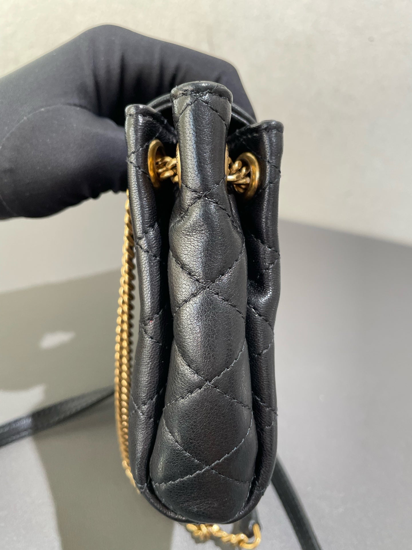 Saint Laurent - Nolita Chain Bag - Leather - Black with Gold-Tone Hardware - (mini)