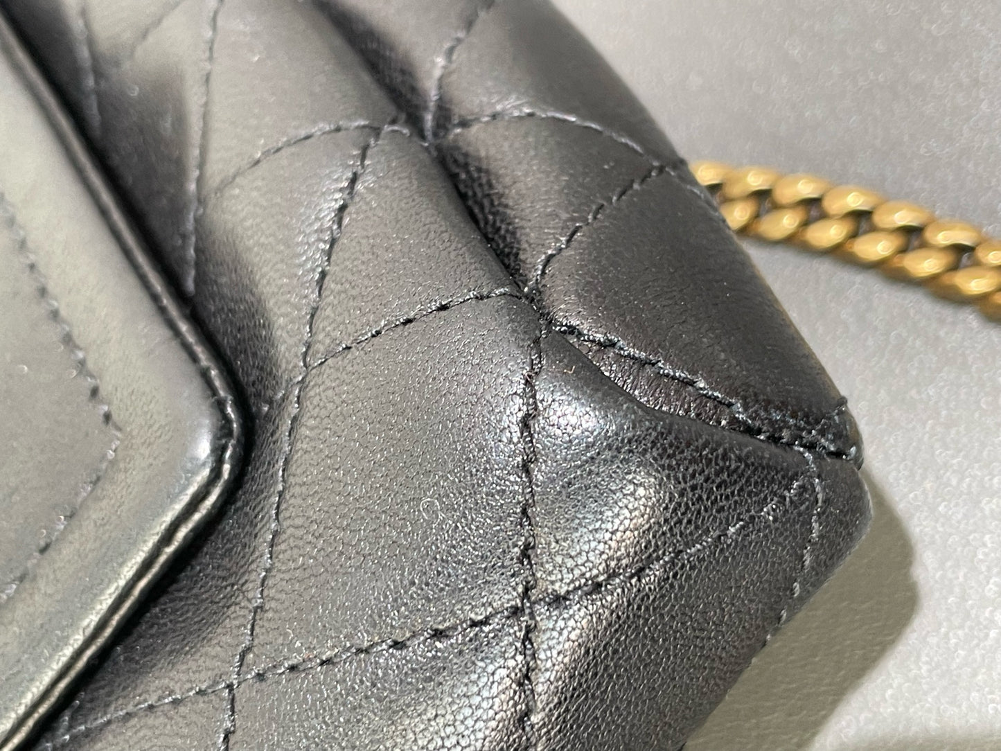 Saint Laurent - Nolita Chain Bag - Leather - Black with Gold-Tone Hardware - (mini)