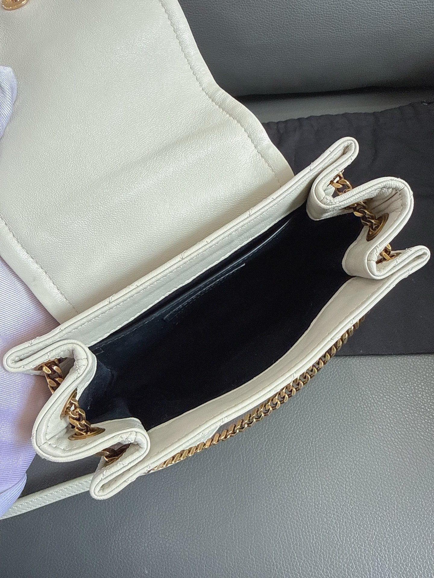Saint Laurent - Nolita - Grained leather - White with Gold-Tone Hardware - (mini)