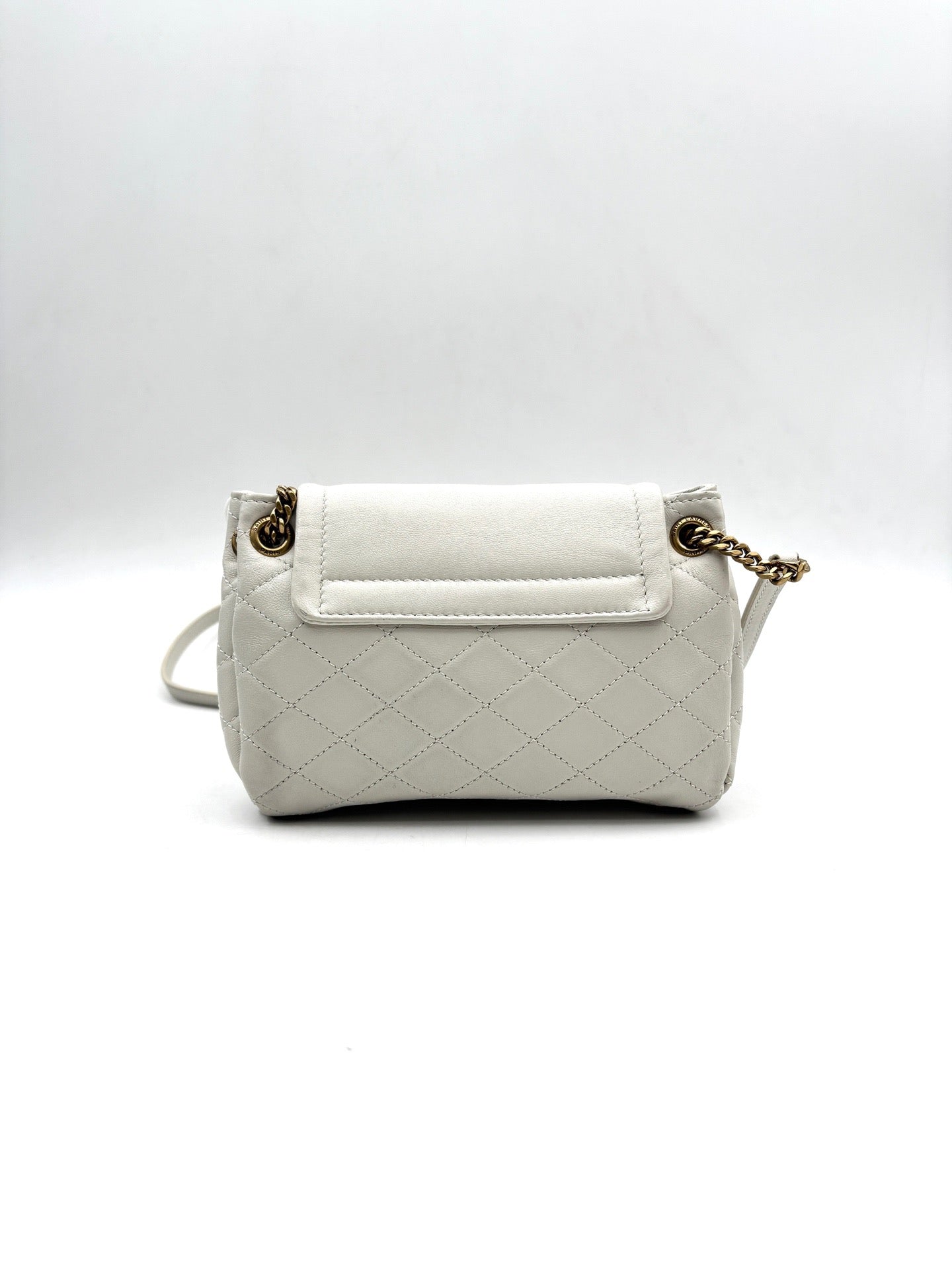 Saint Laurent - Nolita - Lambskin leather - White - (Mini)