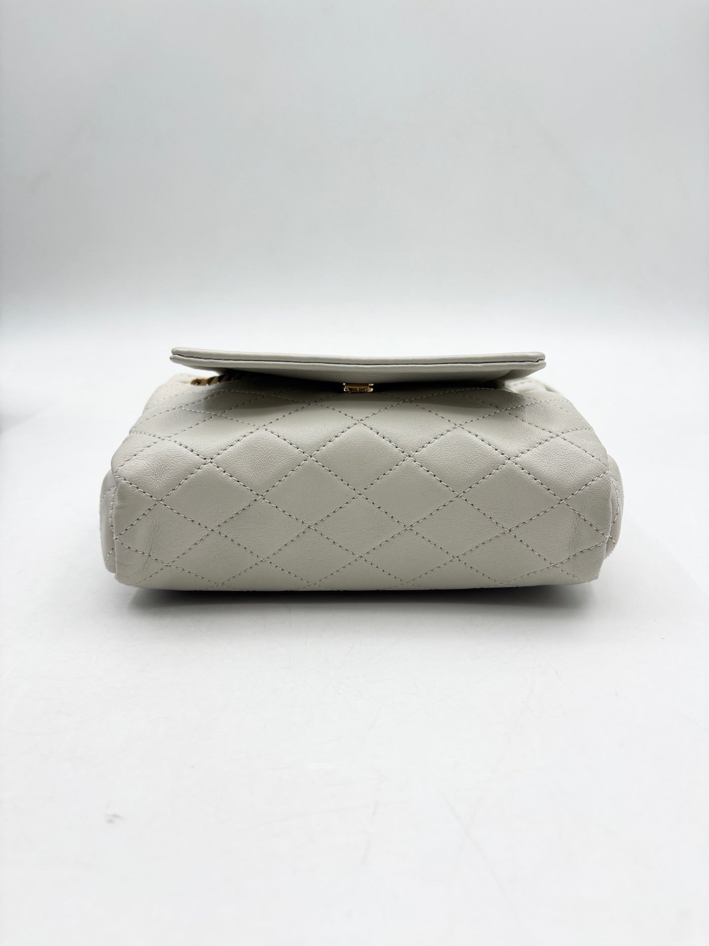 Saint Laurent - Nolita - Lambskin leather - White - (Mini)