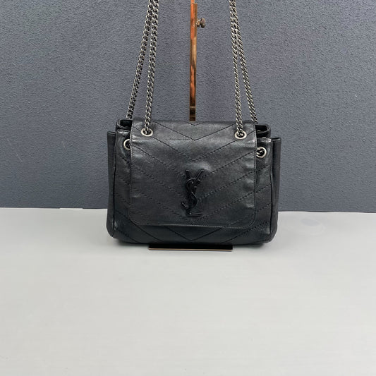 Saint Laurent - Nolita - Leather - Black - (Small)