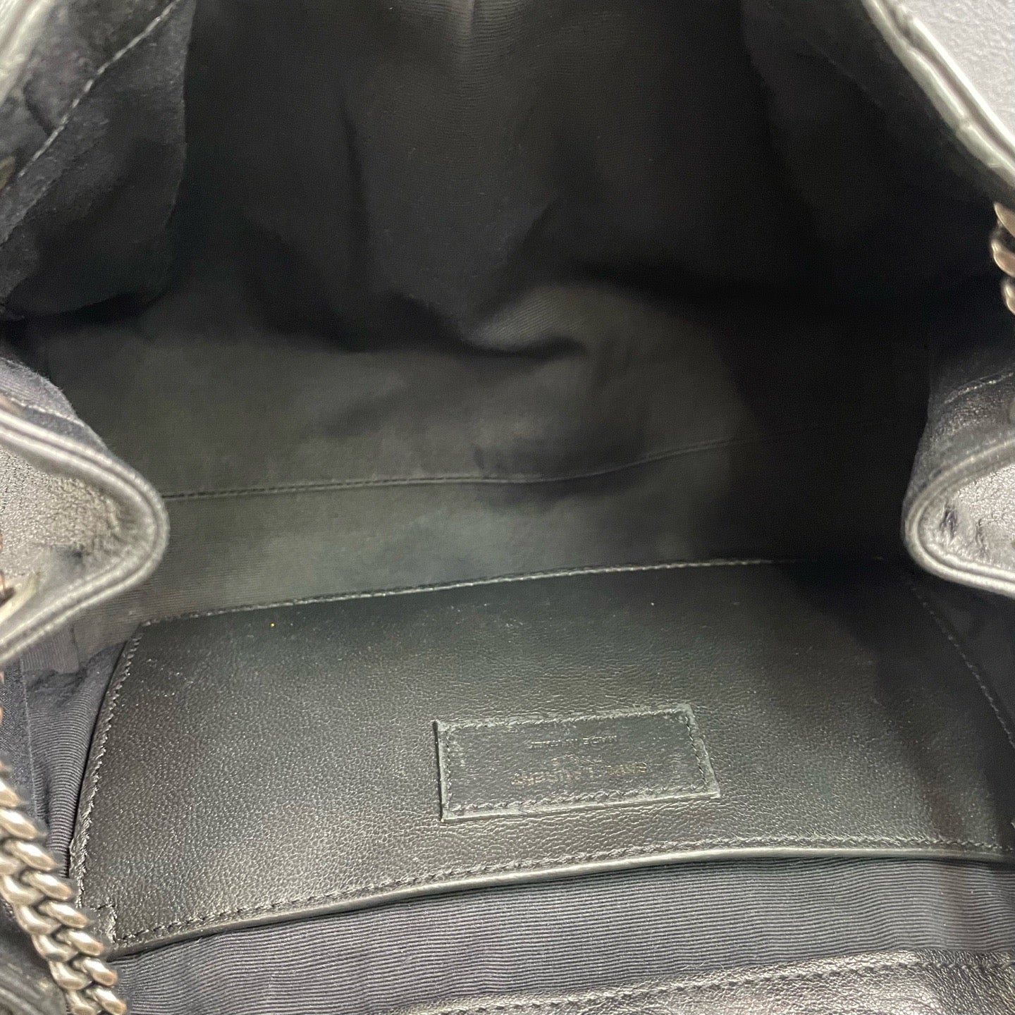 Saint Laurent - Nolita - Leather - Black - (small)