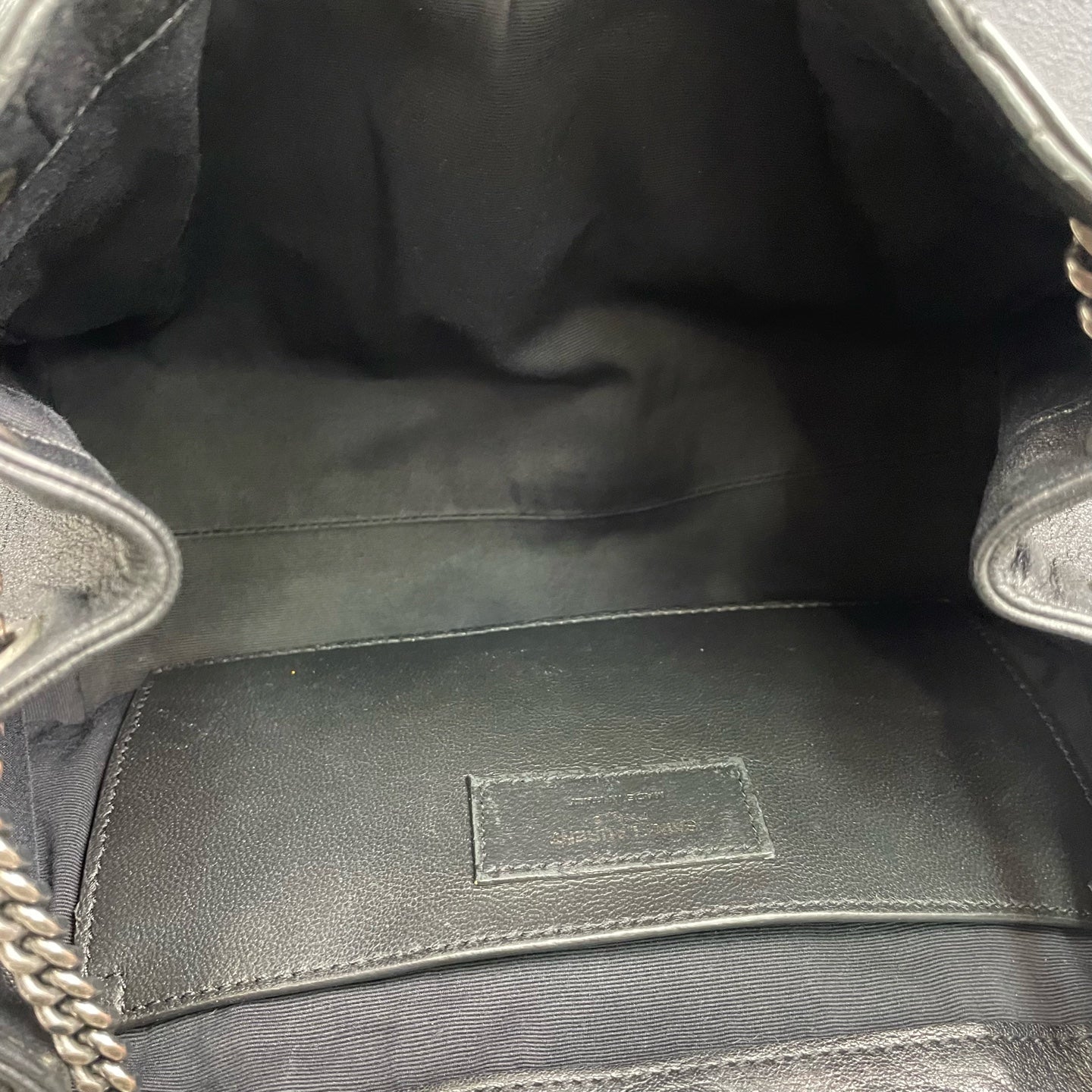 Saint Laurent - Nolita - Leather - Black - (Small)