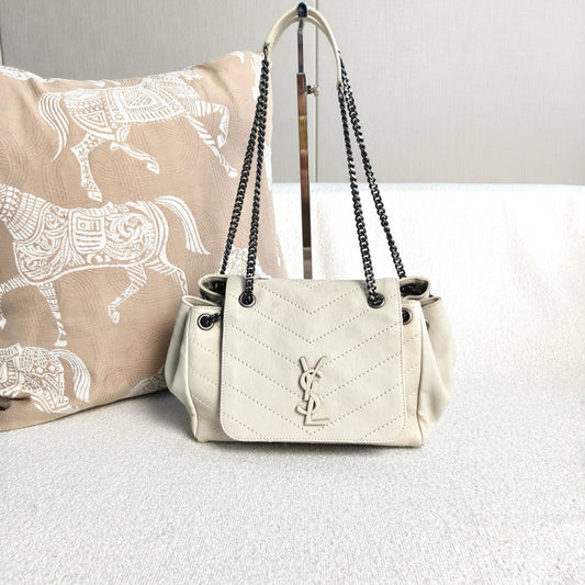 Saint Laurent - Nolita Medium Chain Bag - Cowhide leather - Cream White - (medium)