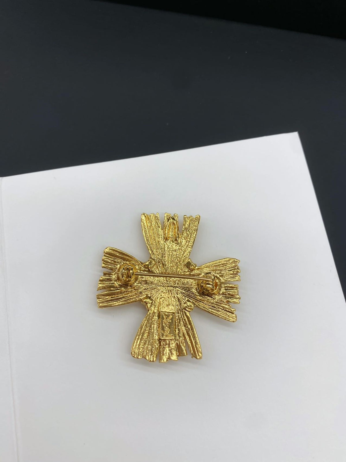 Saint Laurent - Other - Gold-tone finish; base metal composition unknown. - Gold