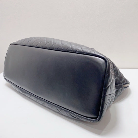 Saint Laurent - Other - Leather - Black - (extra-large)
