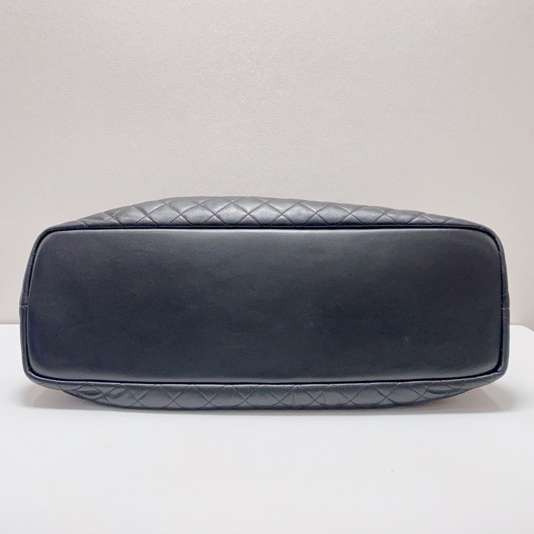 Saint Laurent - Other - Leather - Black - (large)