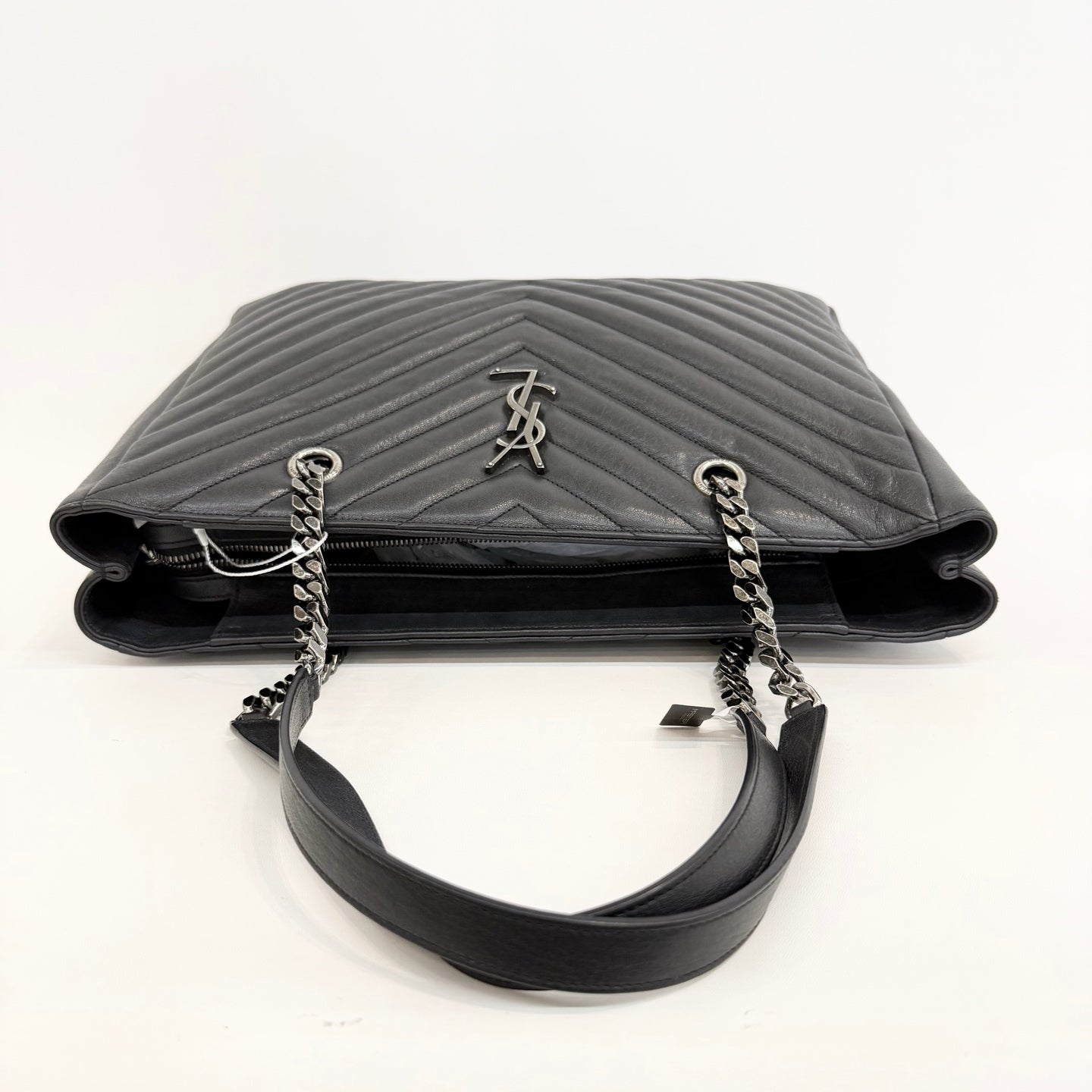 Saint Laurent - Other - Leather - Black - (large)