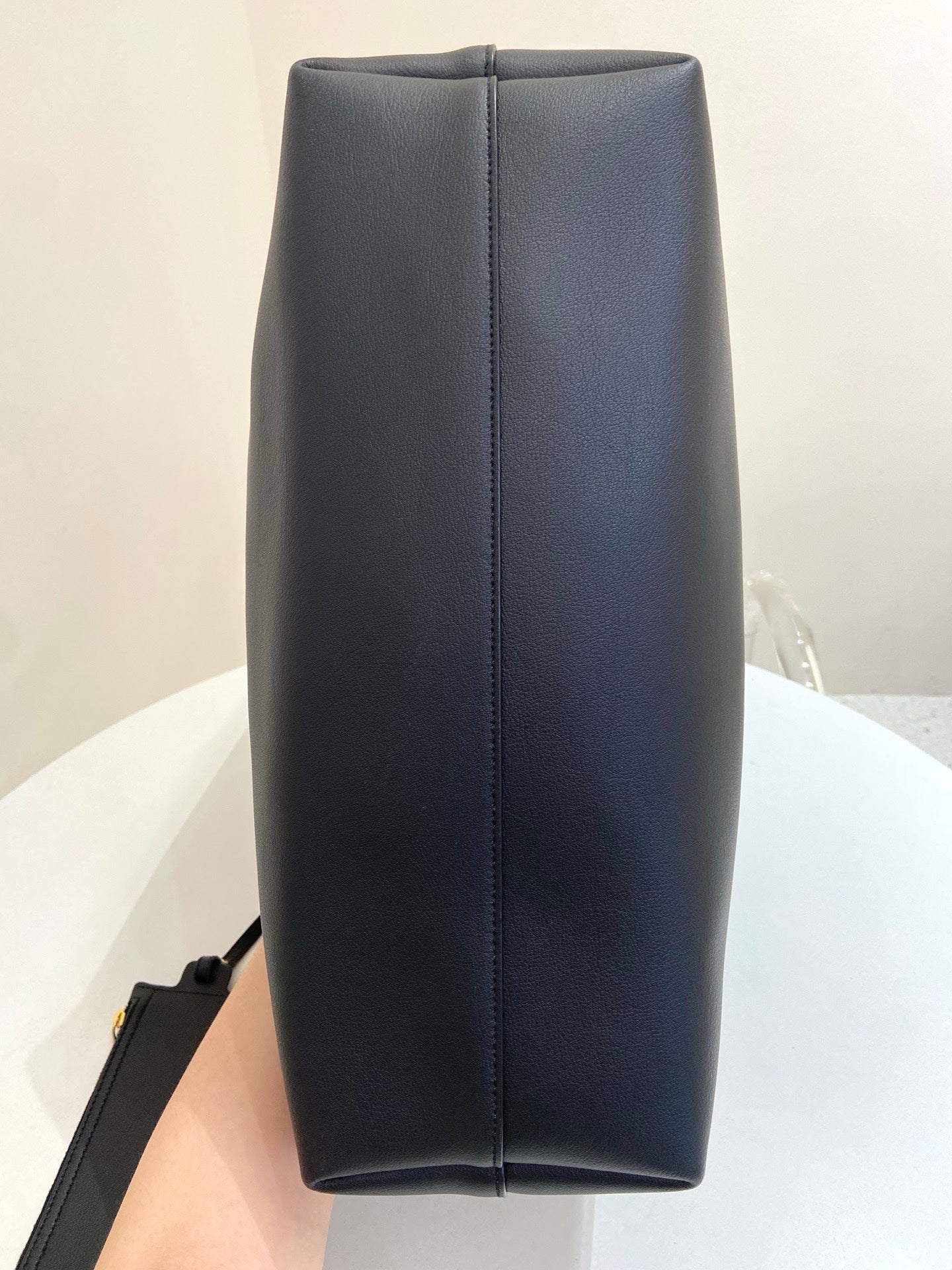 Saint Laurent - Other - Leather - Black - (large)
