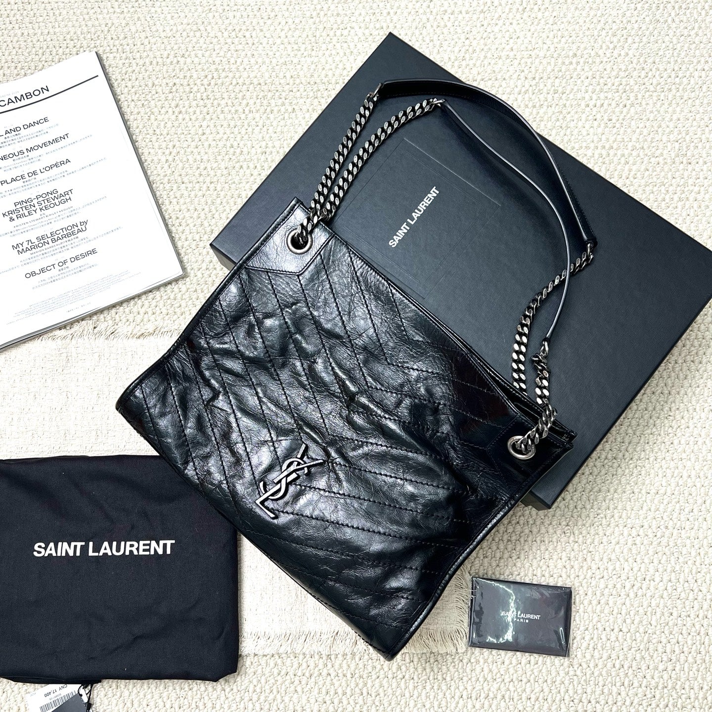 Saint Laurent - Other - Leather - Black - (medium)