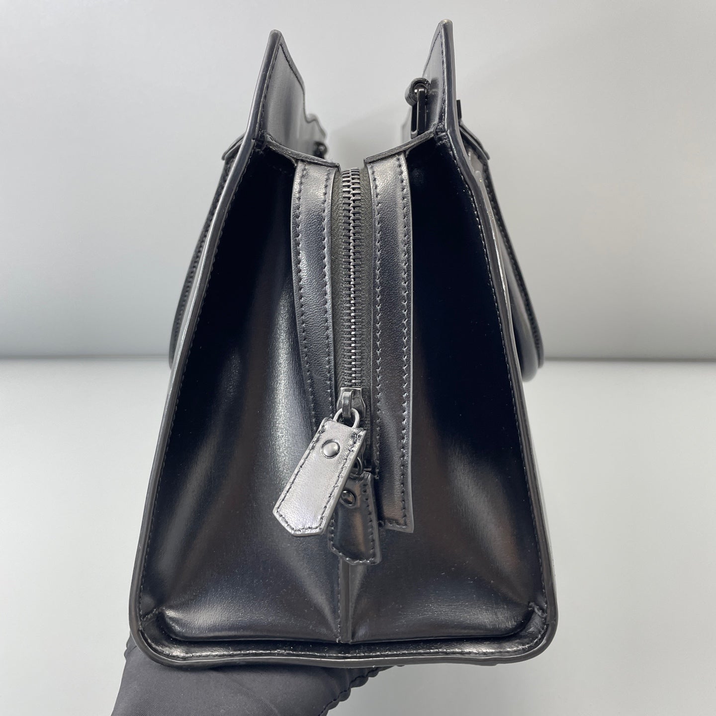 Saint Laurent - Other - Leather - Black - (medium)