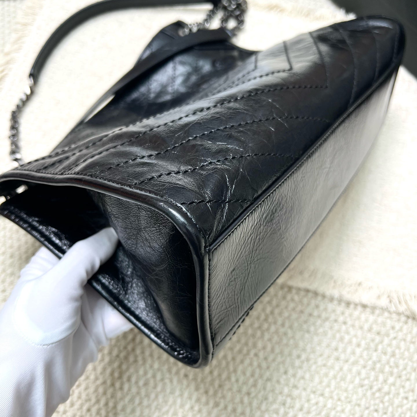 Saint Laurent - Other - Leather - Black - (medium)