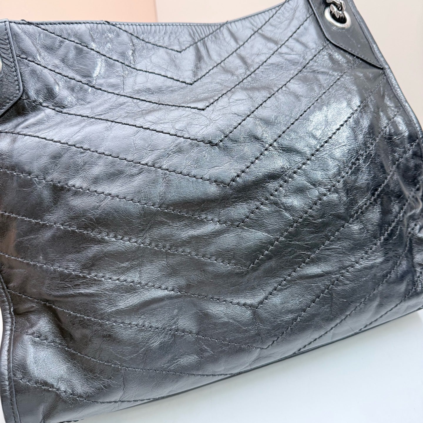 Saint Laurent - Other - Leather - Black - (medium)