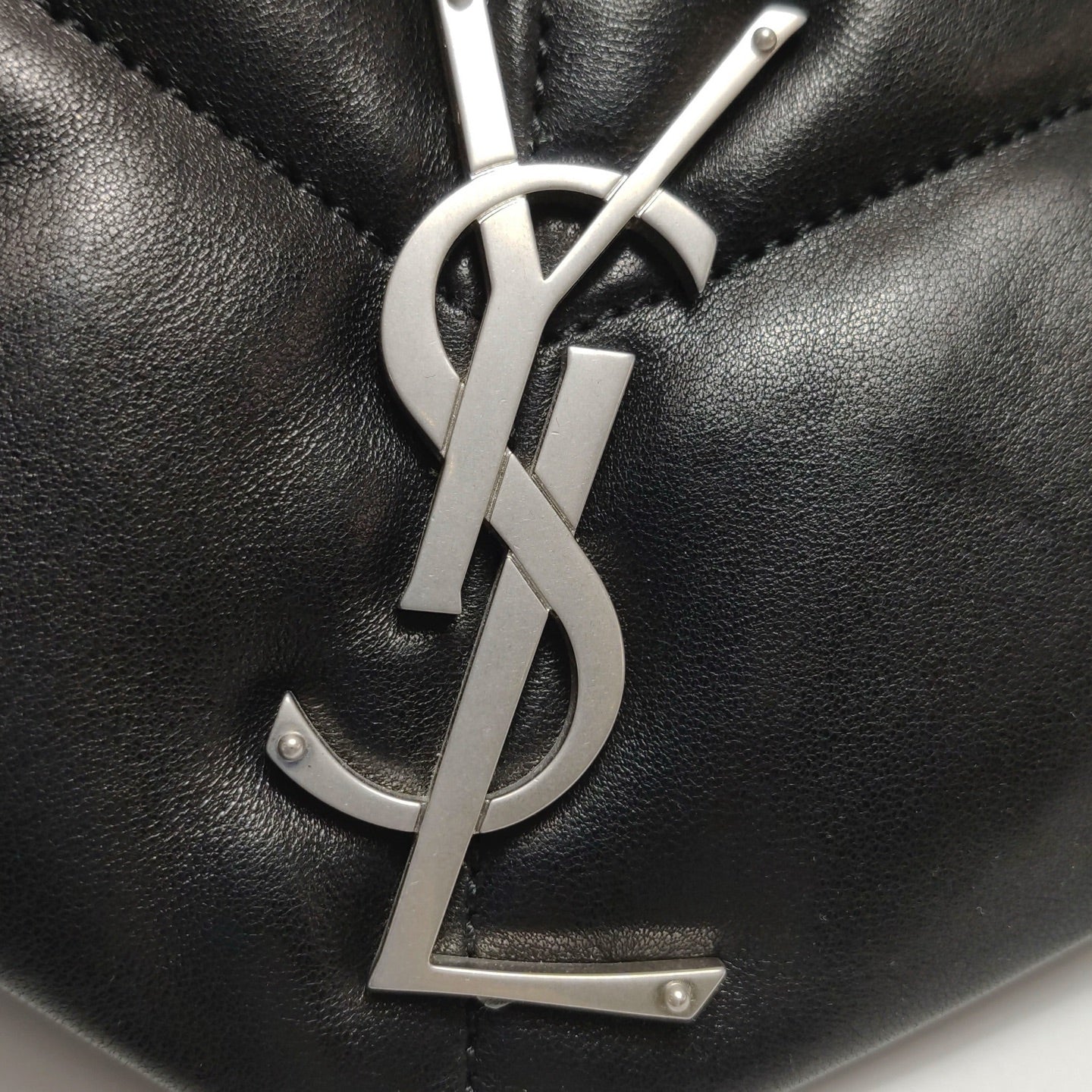 Saint Laurent - Other - Leather - Black - (medium)