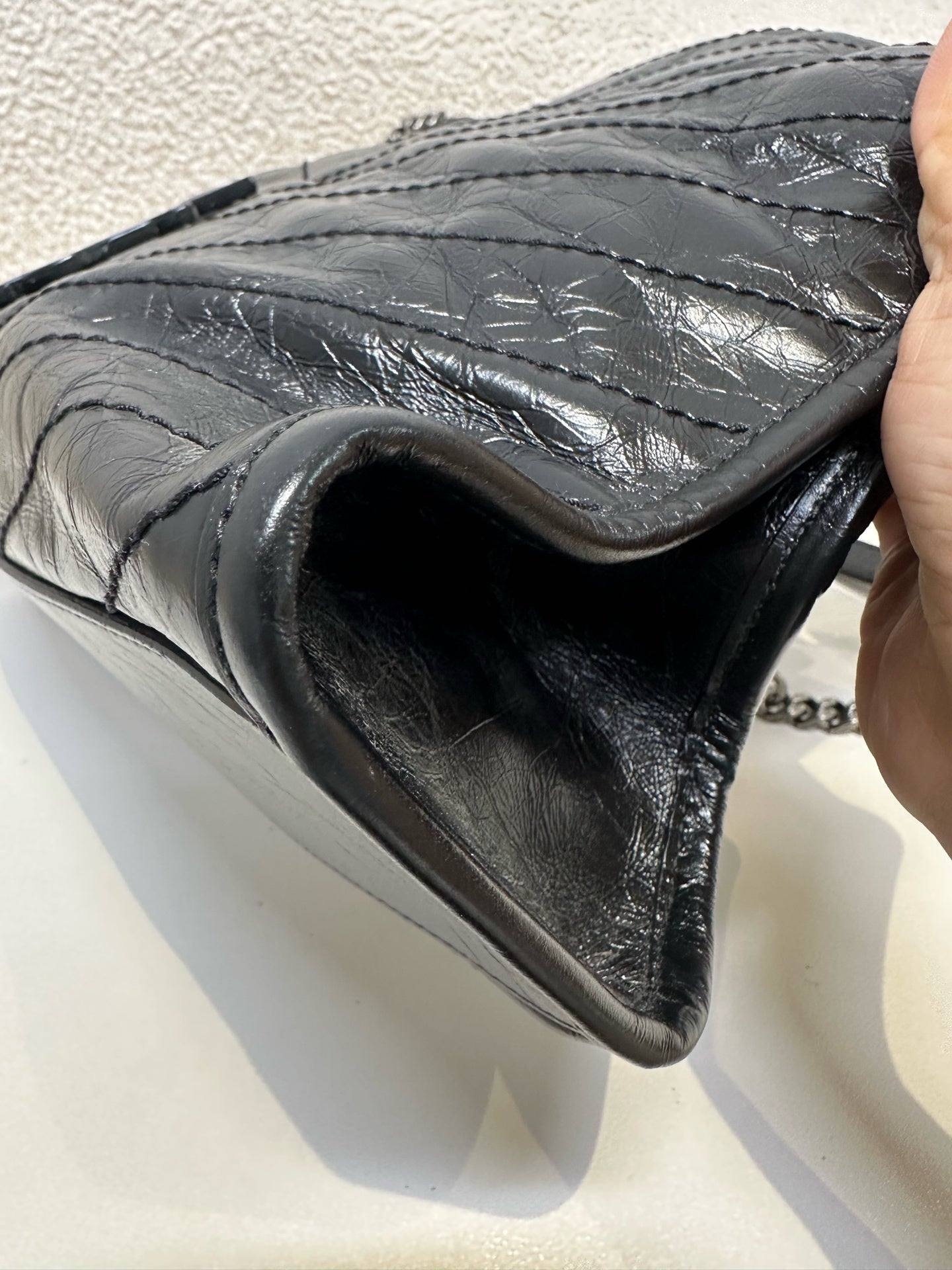 Saint Laurent - Other - Leather - Black - (medium)
