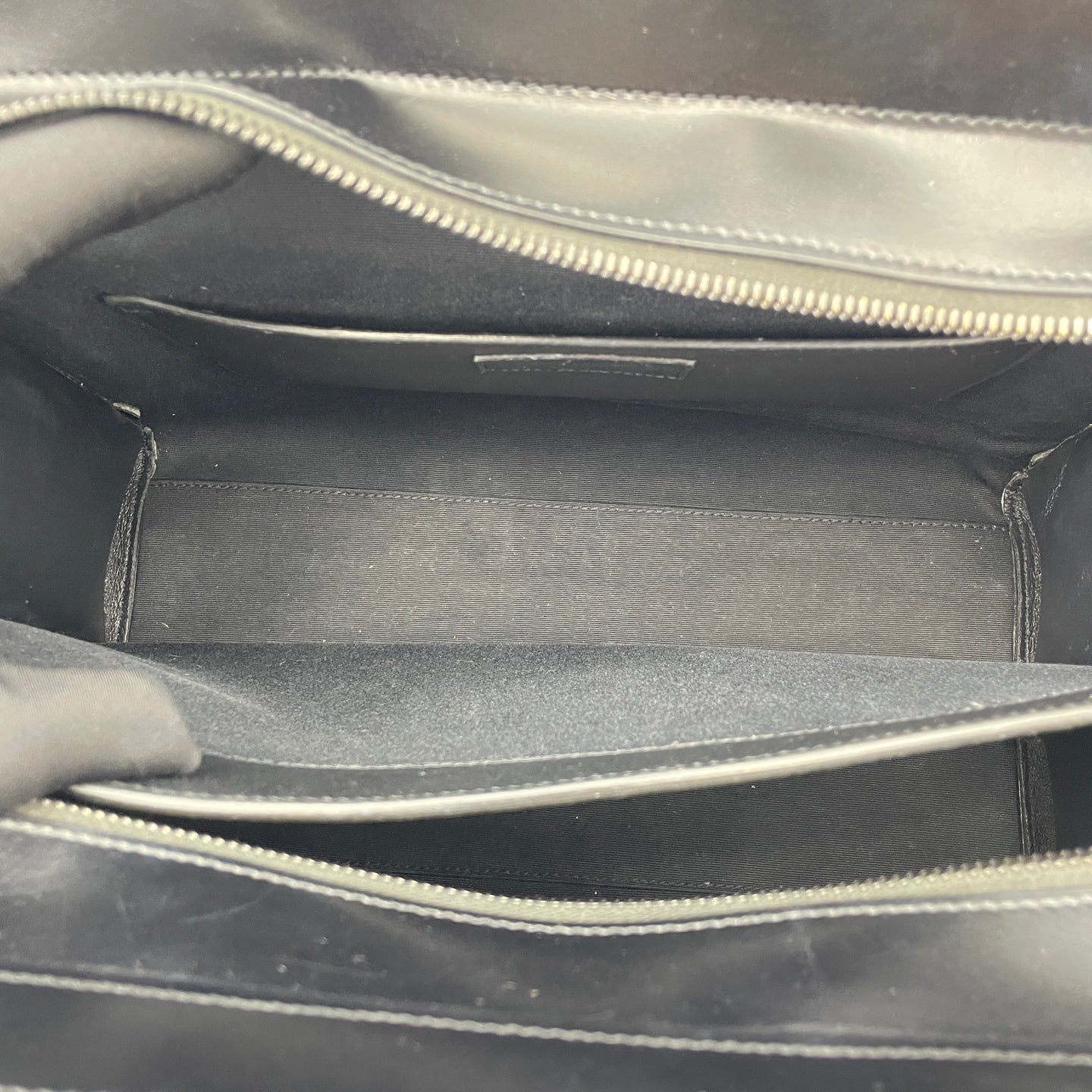 Saint Laurent - Other - Leather - Black - (medium)