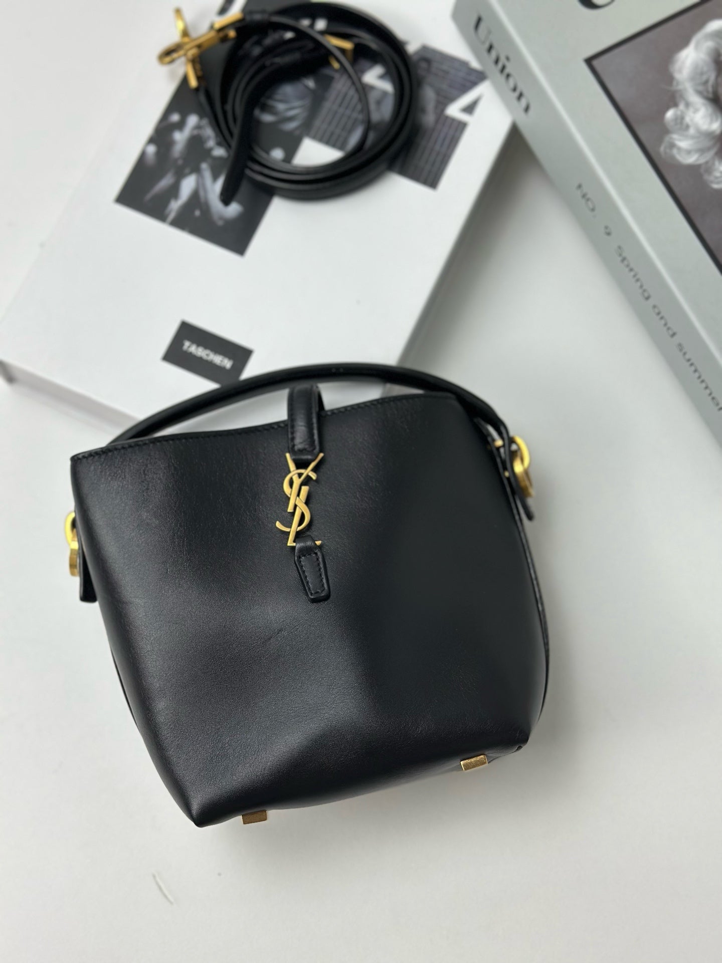 Saint Laurent - Other - Leather - Black - (mini)