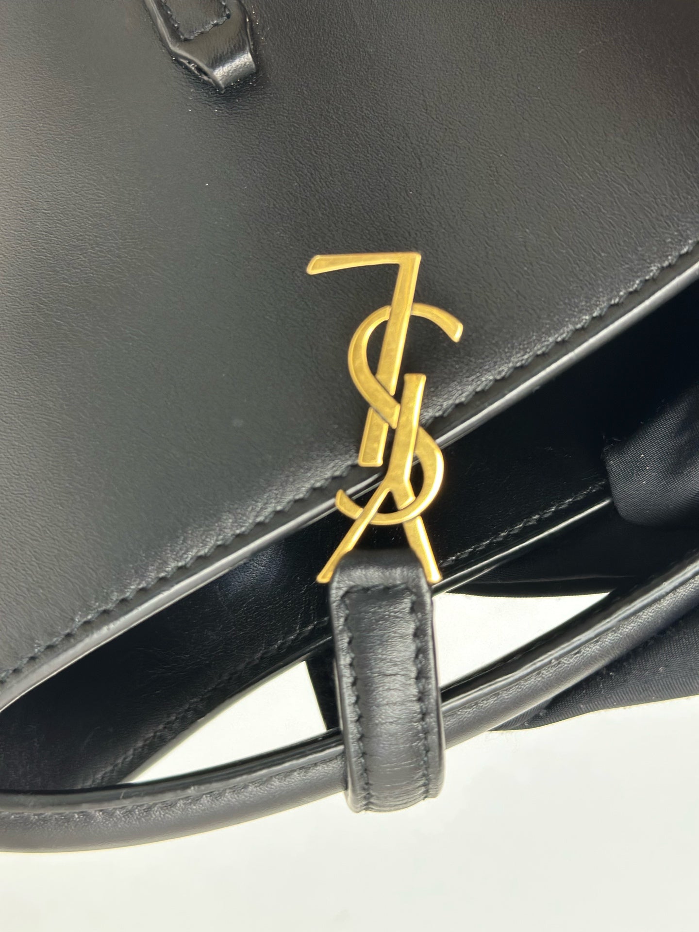 Saint Laurent - Other - Leather - Black - (mini)