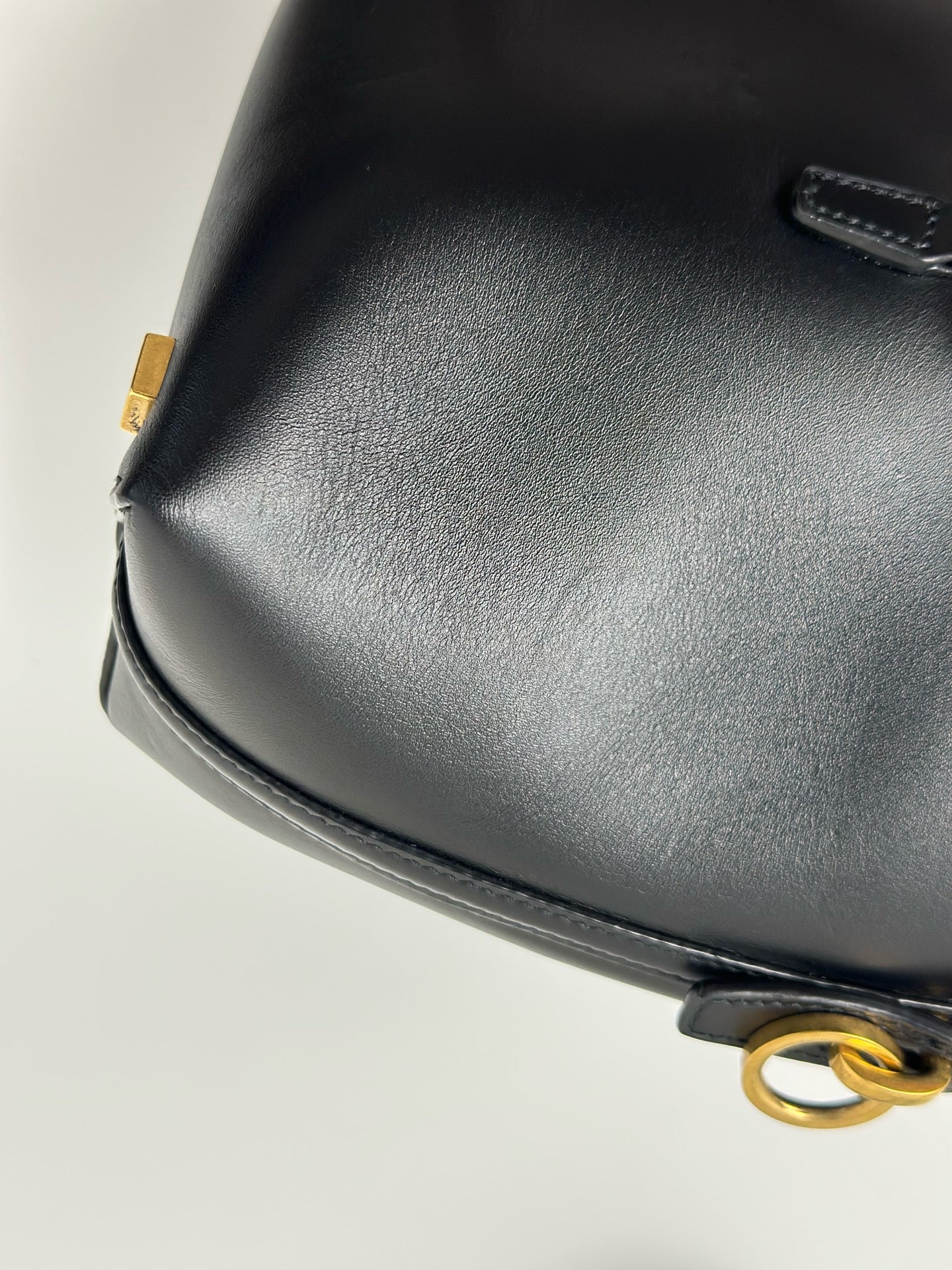 Saint Laurent - Other - Leather - Black - (mini)