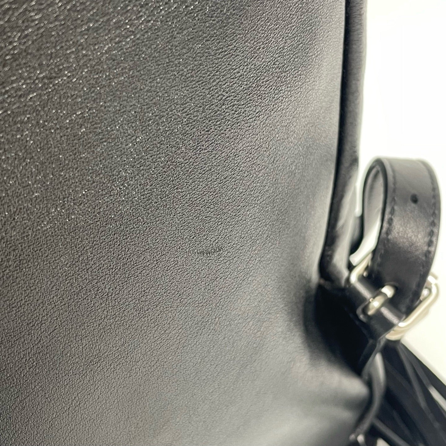 Saint Laurent - Other - Leather - Black - (small)