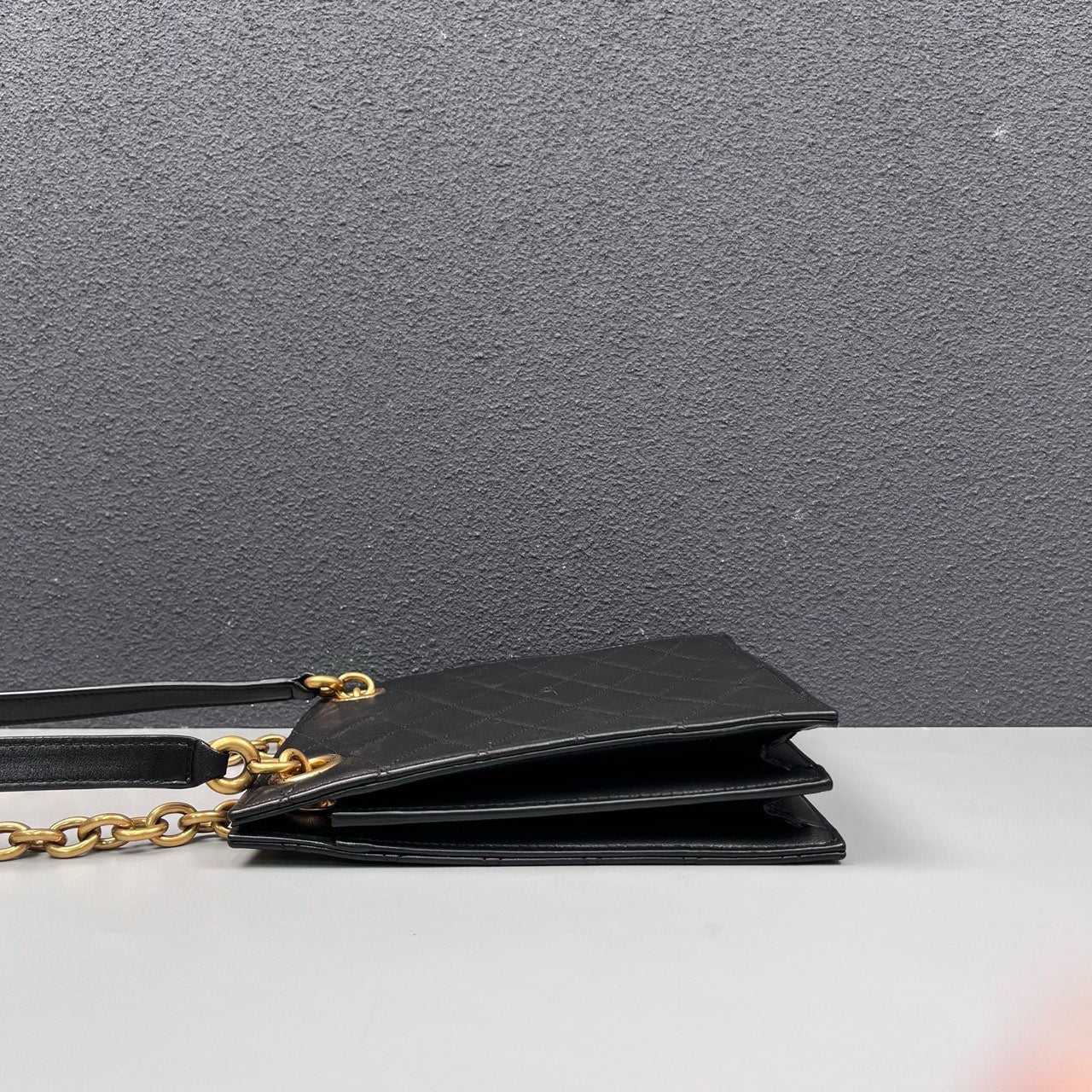 Saint Laurent - Other - Leather - Black with Gold-Tone Hardware - (mini)
