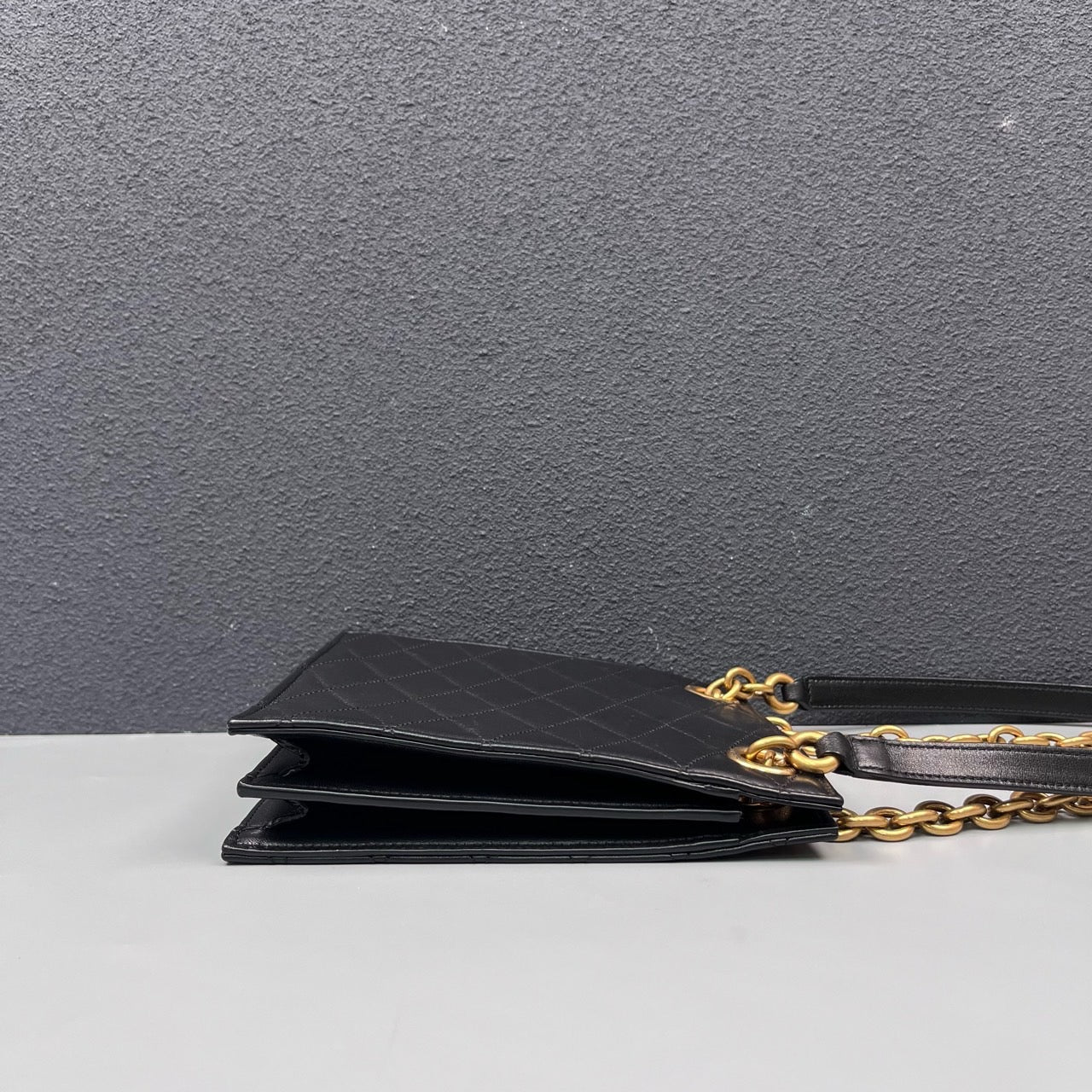 Saint Laurent - Other - Leather - Black with Gold-Tone Hardware - (mini)