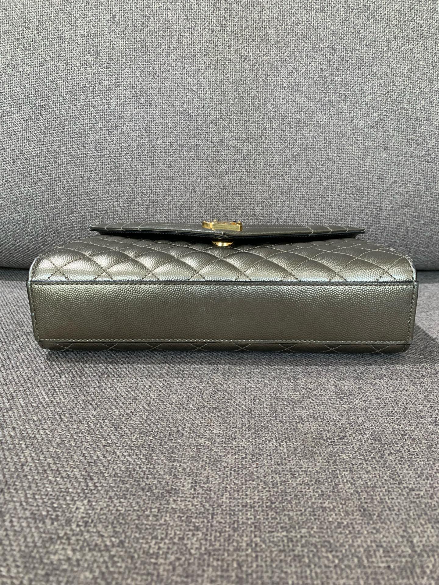 Saint Laurent - Other - Leather - Gold - (small)