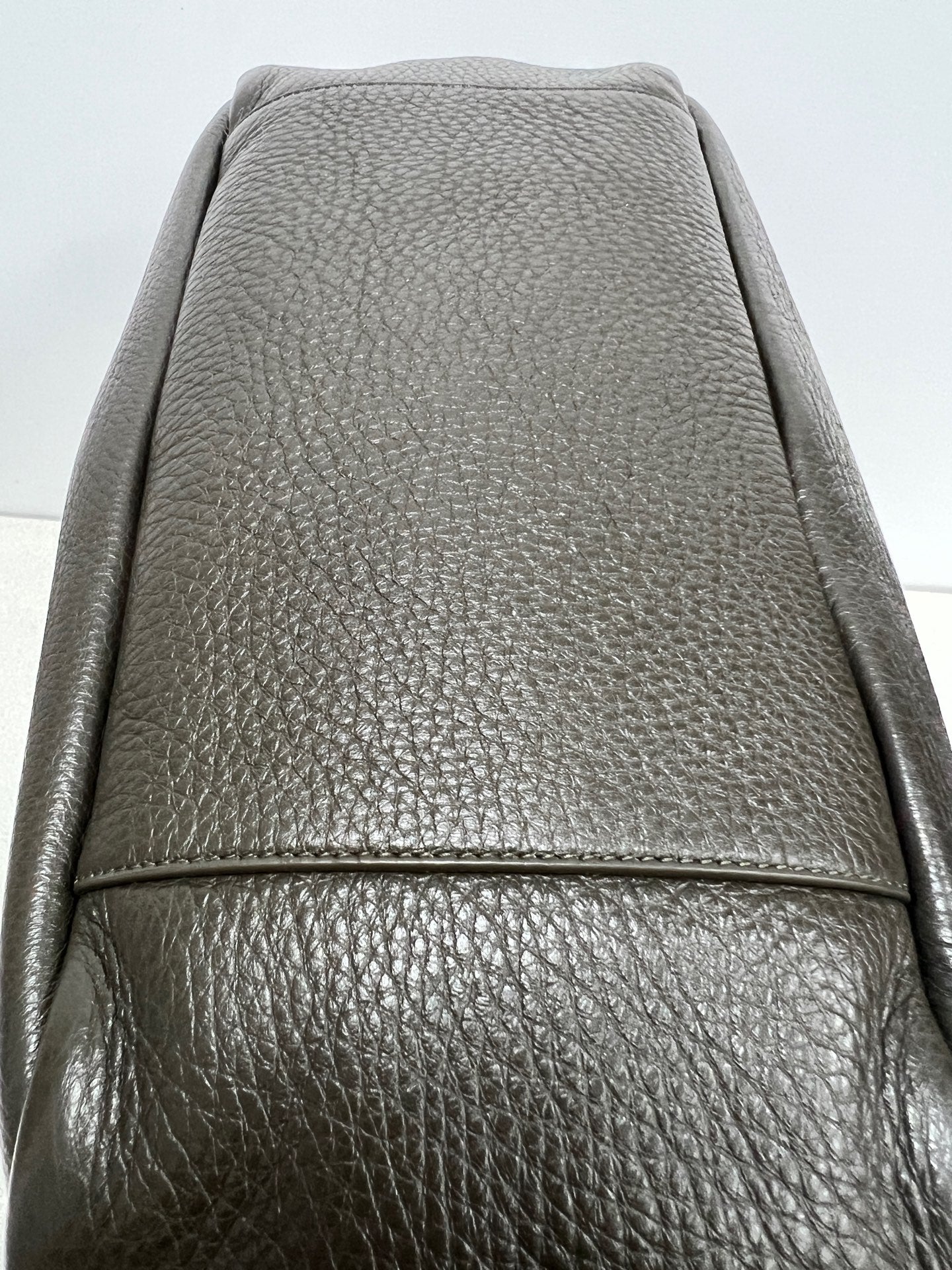 Saint Laurent - Other - Leather - Grey - (medium)
