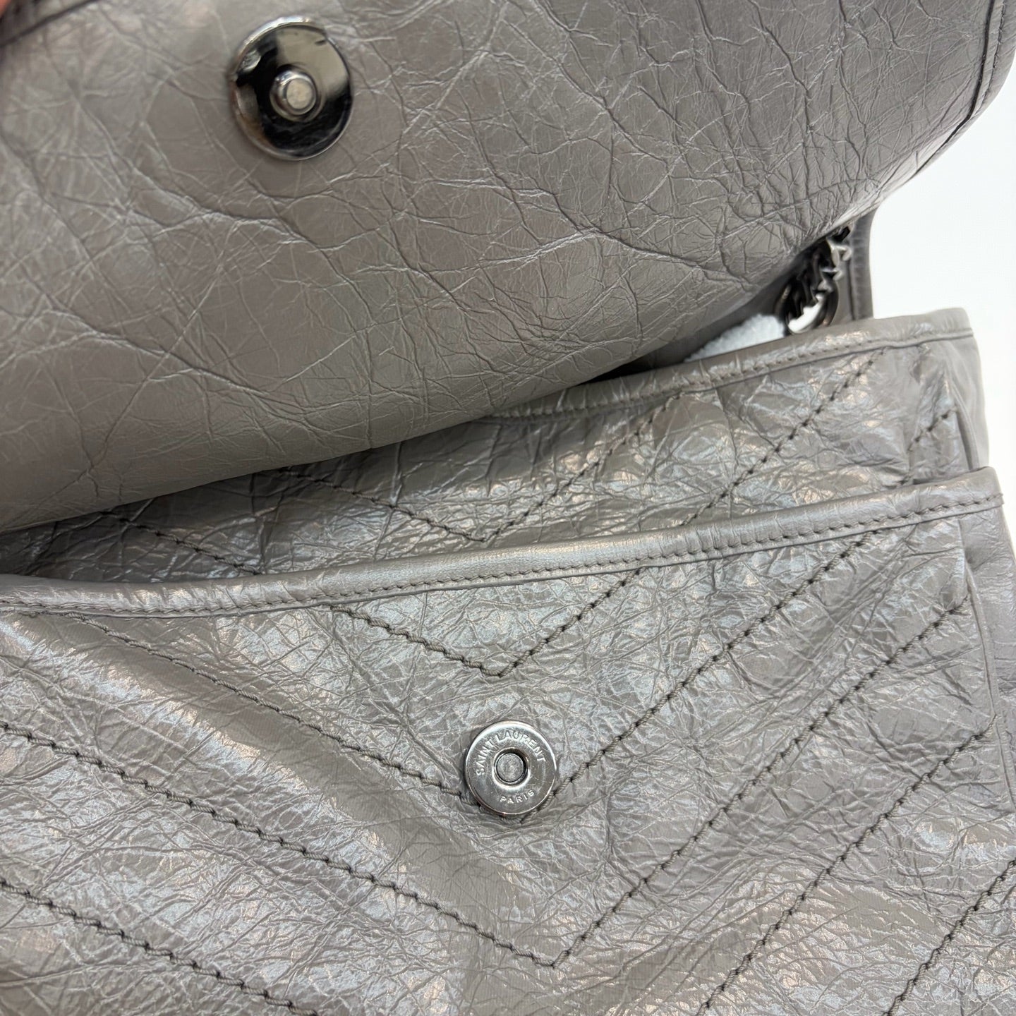 Saint Laurent - Other - Leather - Grey - (medium)