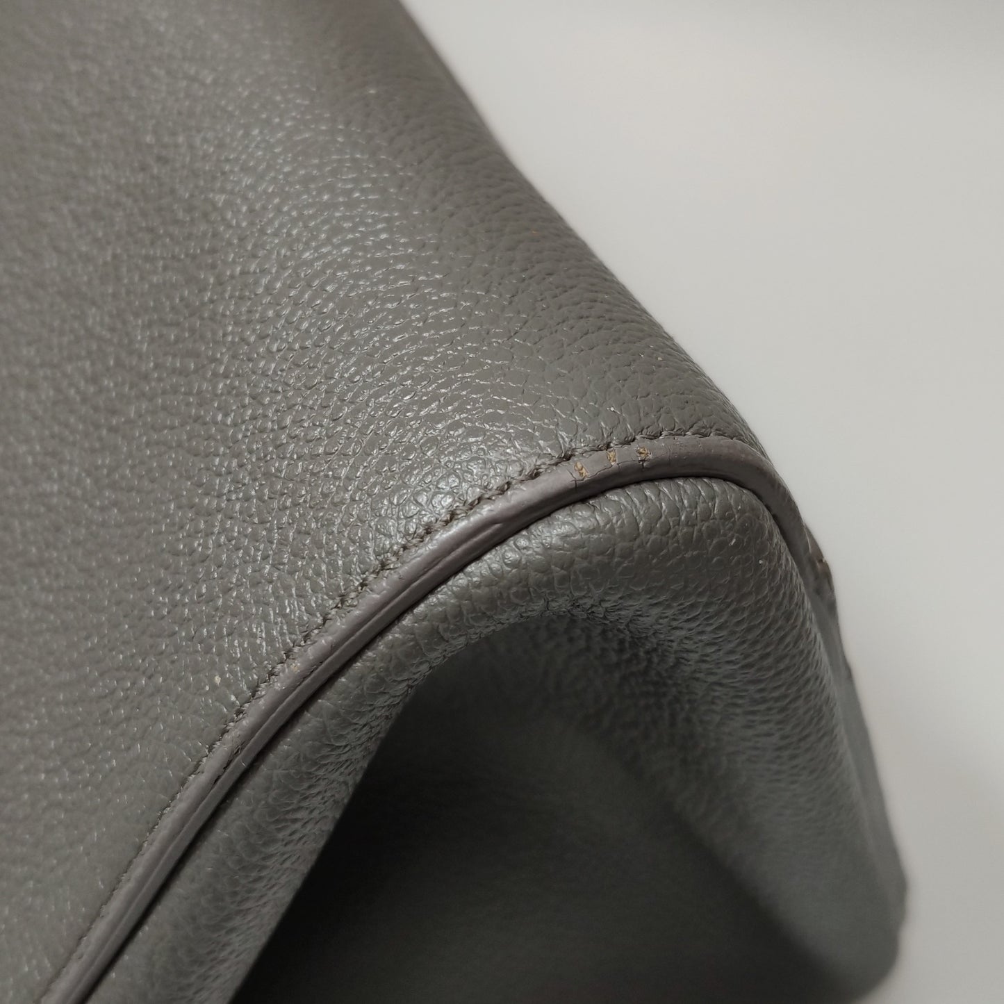 Saint Laurent - Other - Leather - Grey - (medium)