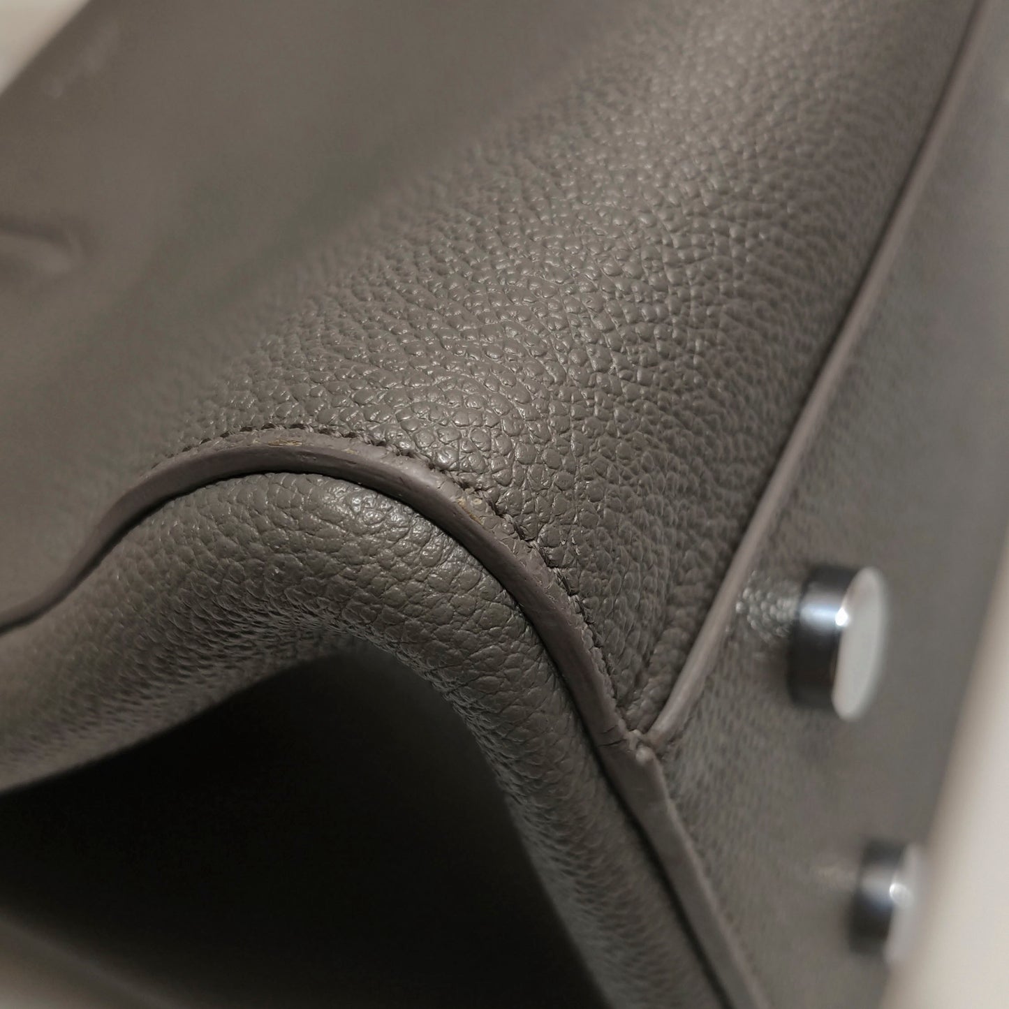 Saint Laurent - Other - Leather - Grey - (medium)