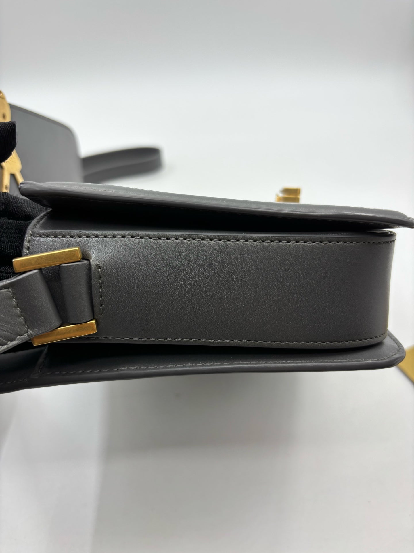 Saint Laurent - Other - Leather - Grey - (medium)