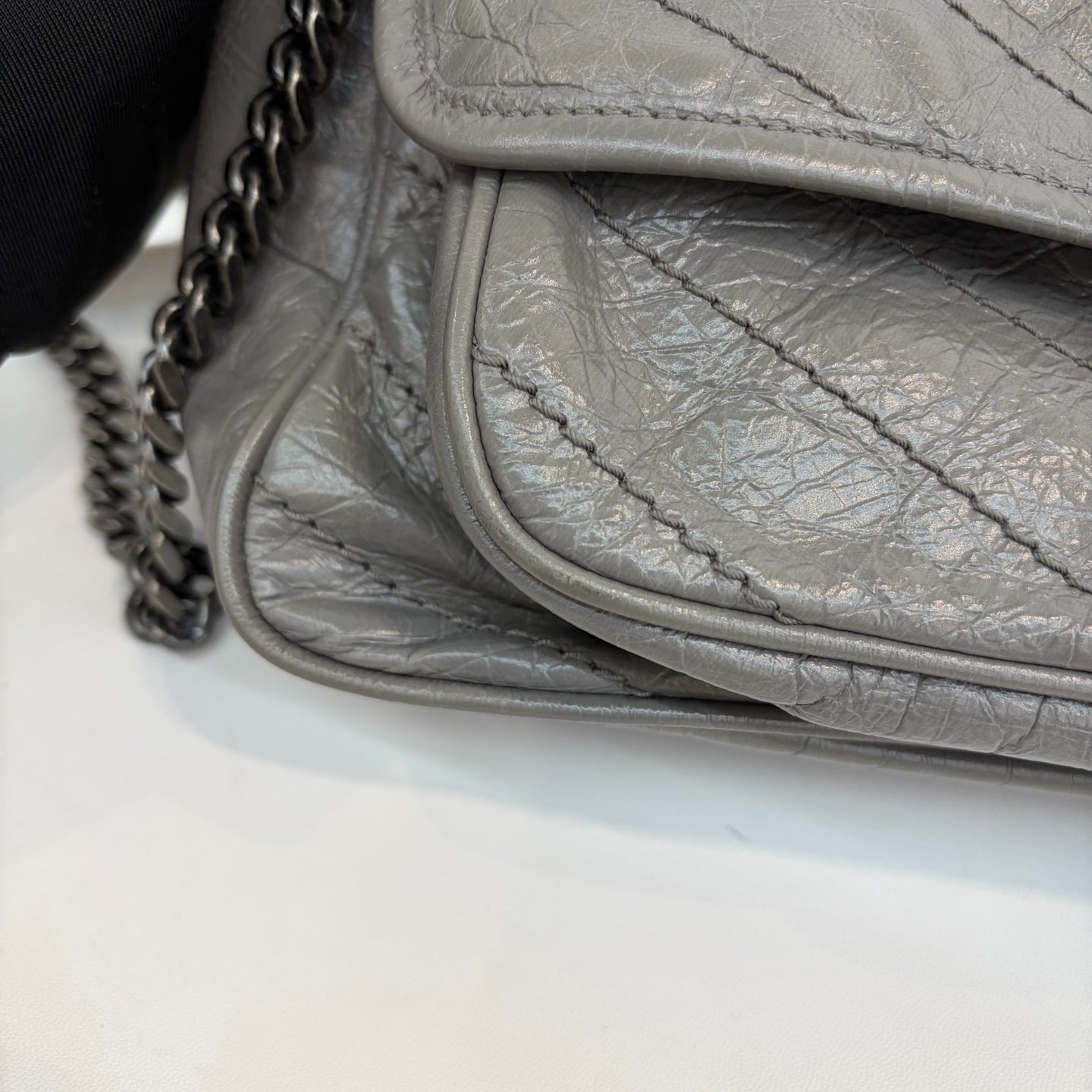Saint Laurent - Other - Leather - Grey - (medium)