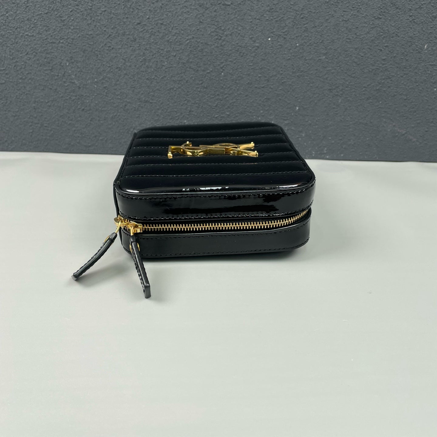Saint Laurent - Other - Patent leather - Black - (mini)