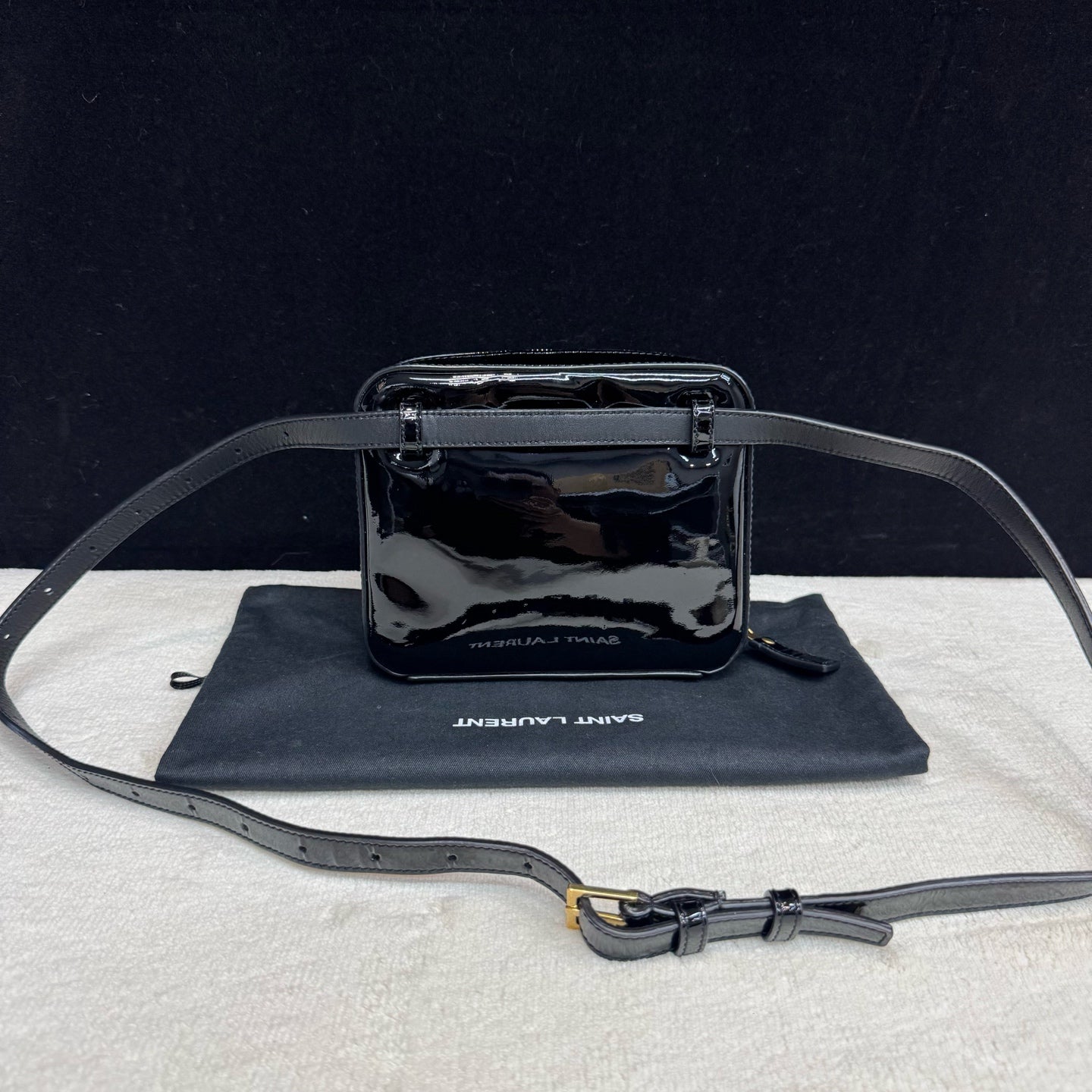 Saint Laurent - Other - Patent leather - Black with Gold-Tone Hardware - (mini)