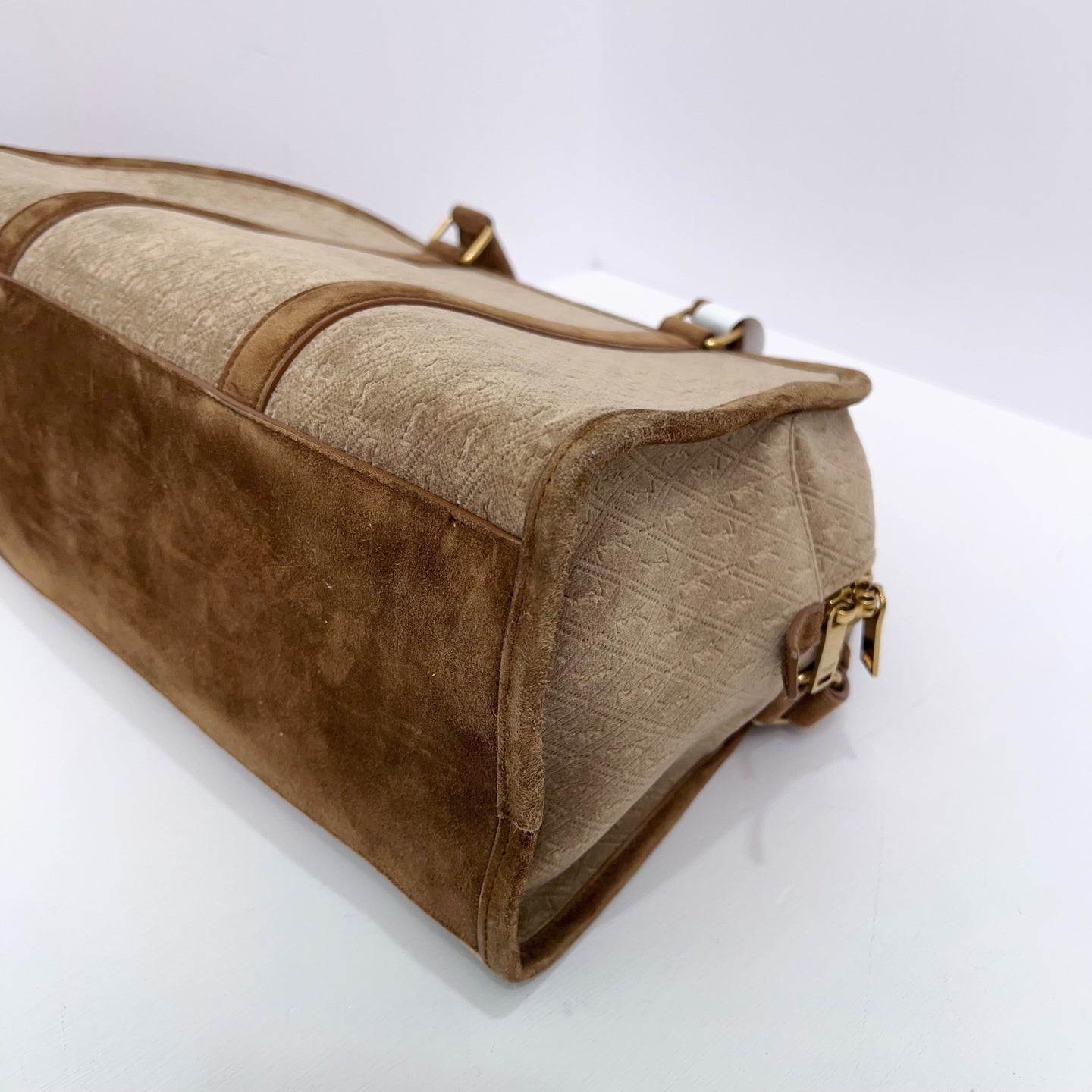 Saint Laurent - Other - Suede - Brown - (medium)