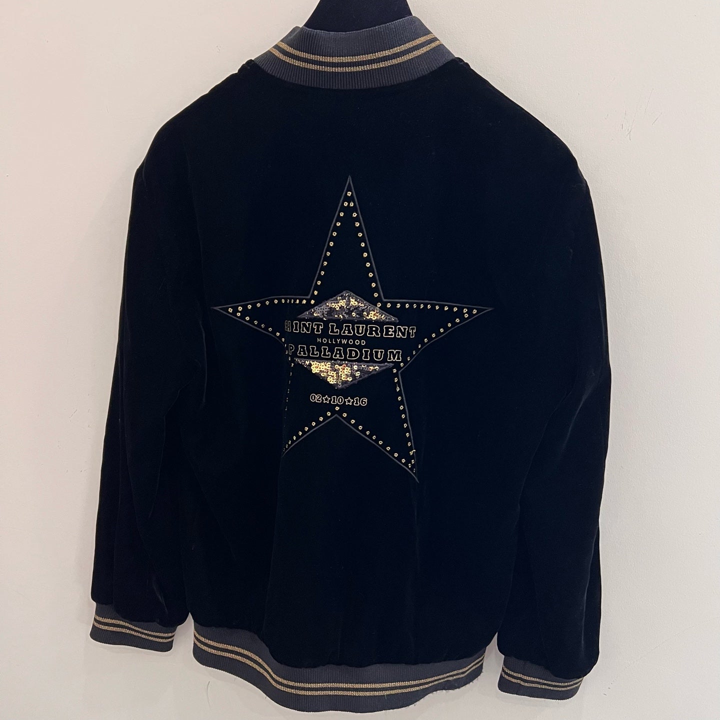 Saint Laurent - Other - Velvet - Black - (36)