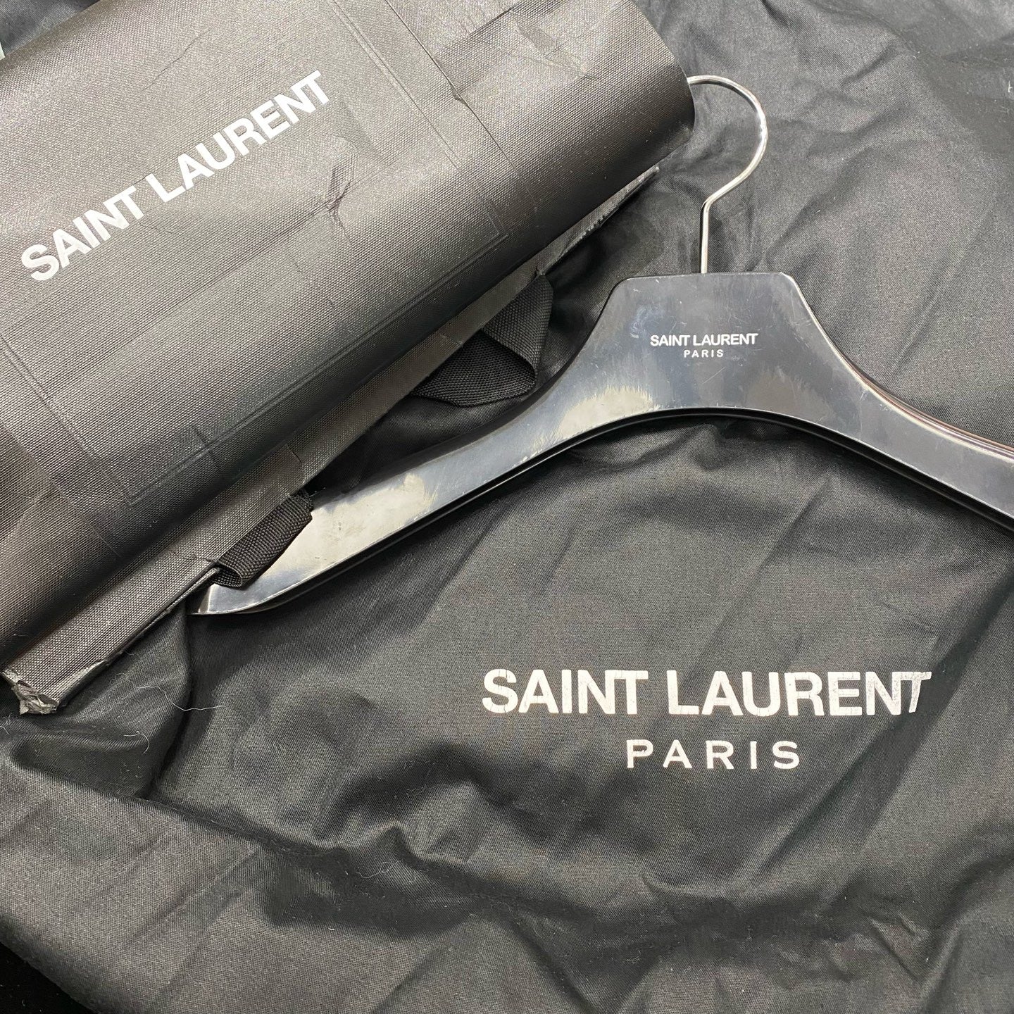 Saint Laurent - Other - Velvet - Black - (38)