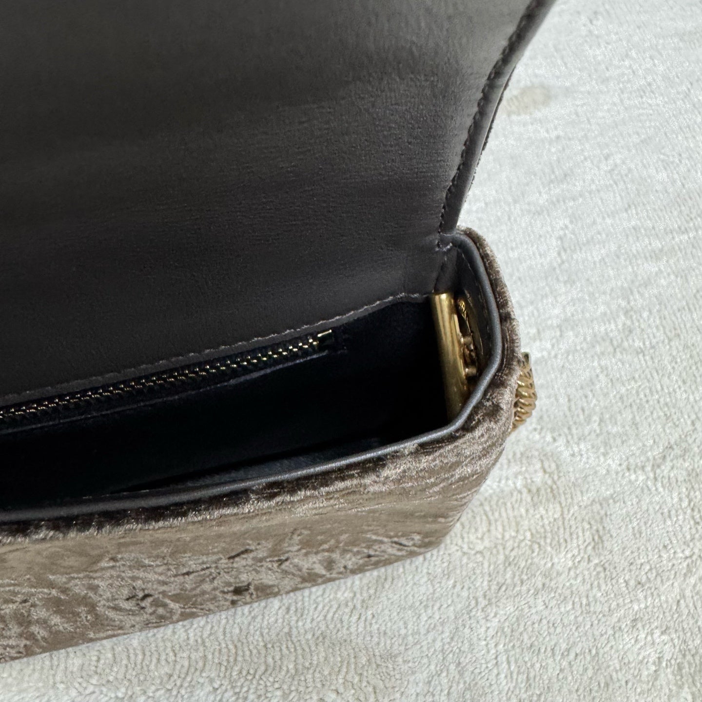 Saint Laurent - Other - Velvet - Brown - (mini)