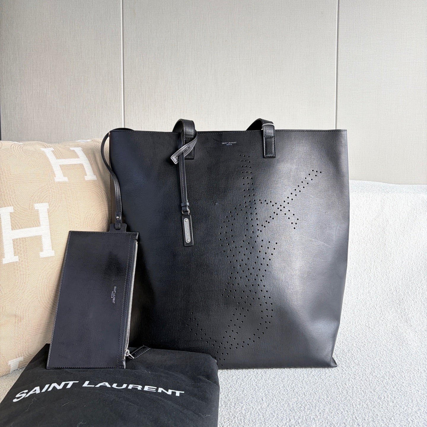 Saint Laurent - Perforated YSL Shopping Bag Tote - Leather - Black - (Large)