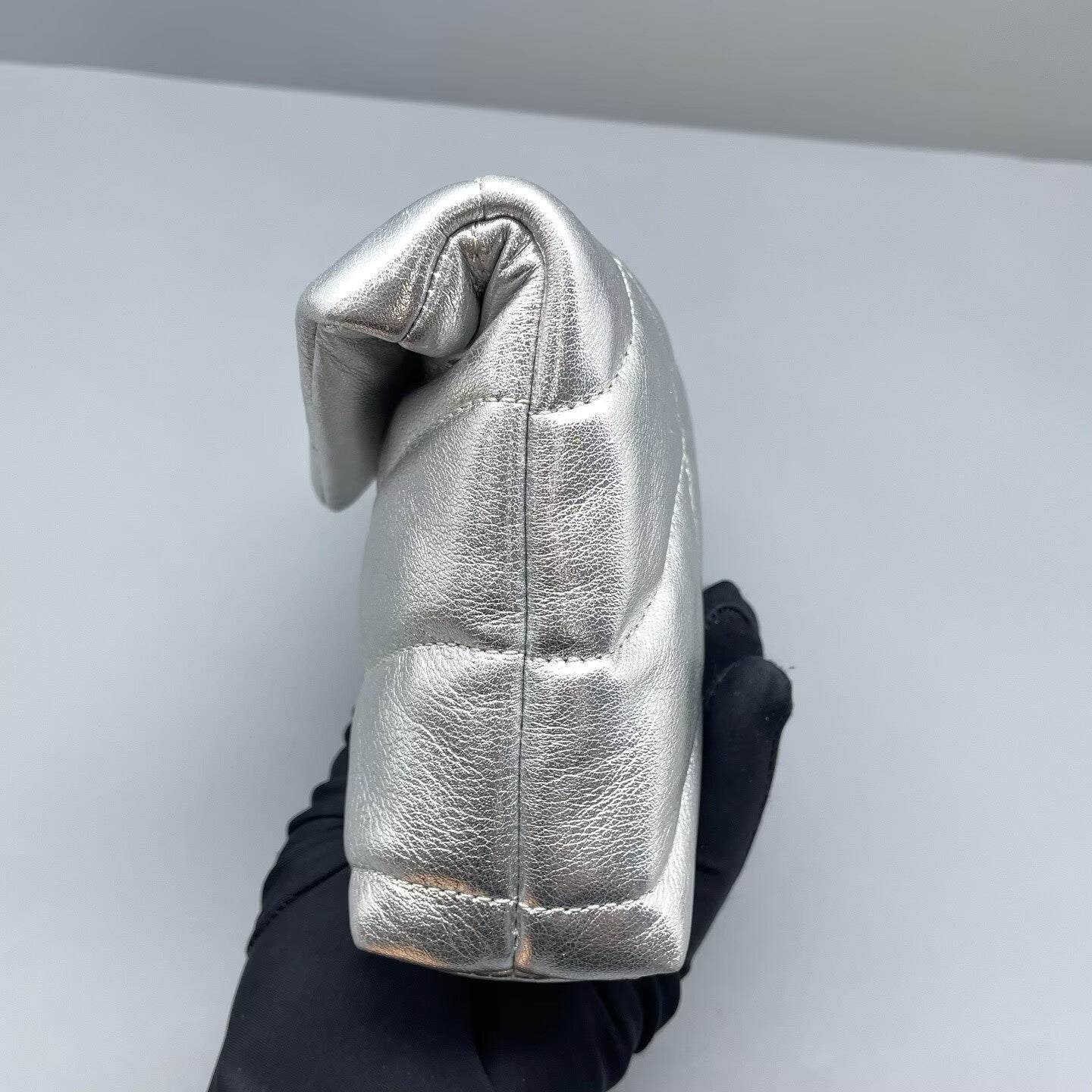 Saint Laurent - Puffer Clutch - Metallic leather - Silver - (mini)