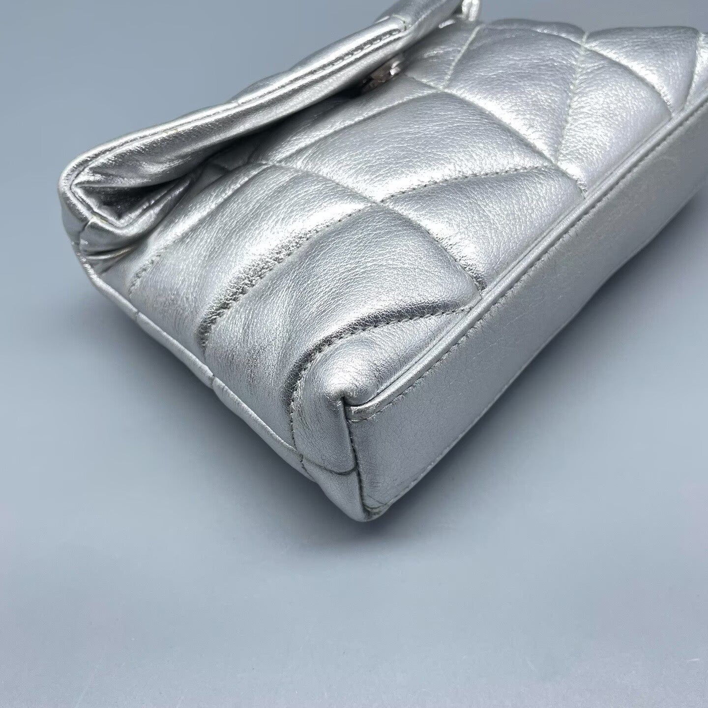 Saint Laurent - Puffer Clutch - Metallic leather - Silver - (mini)