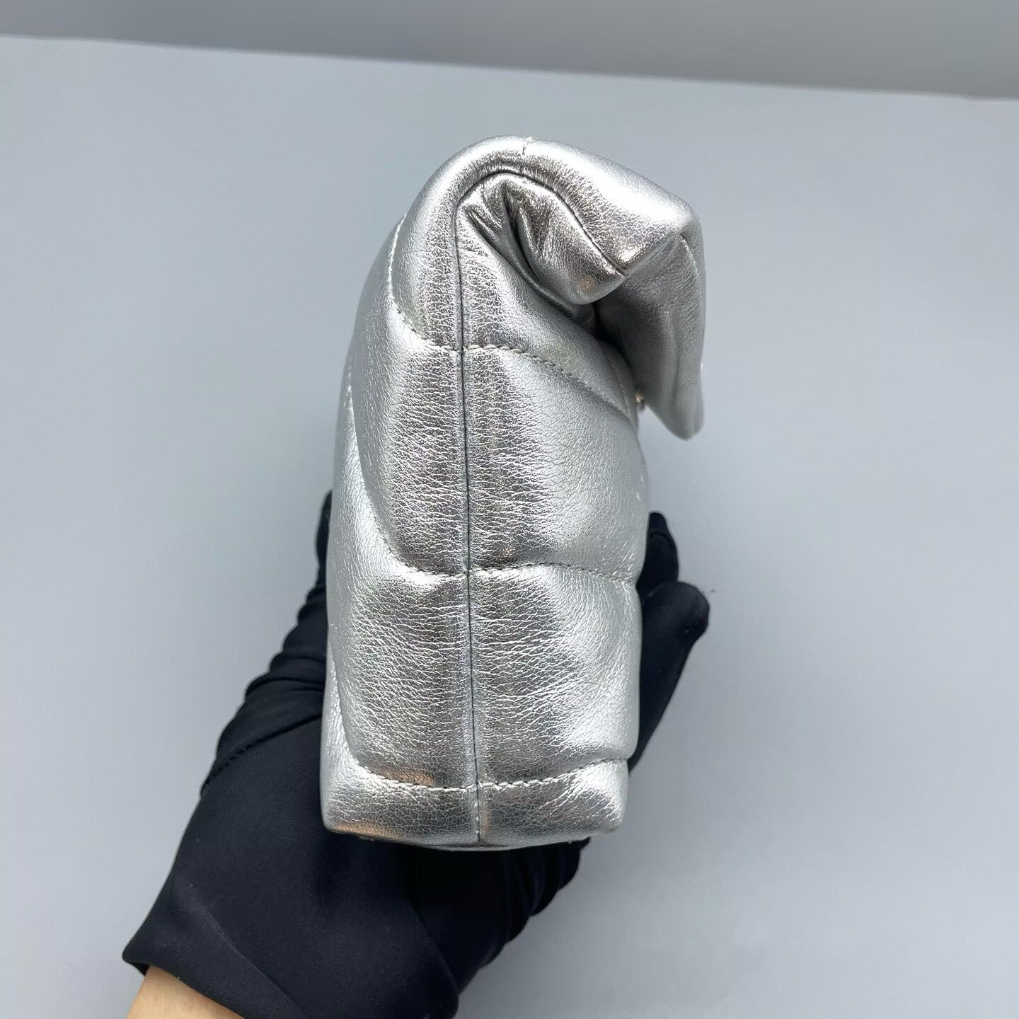 Saint Laurent - Puffer Clutch - Metallic leather - Silver - (mini)