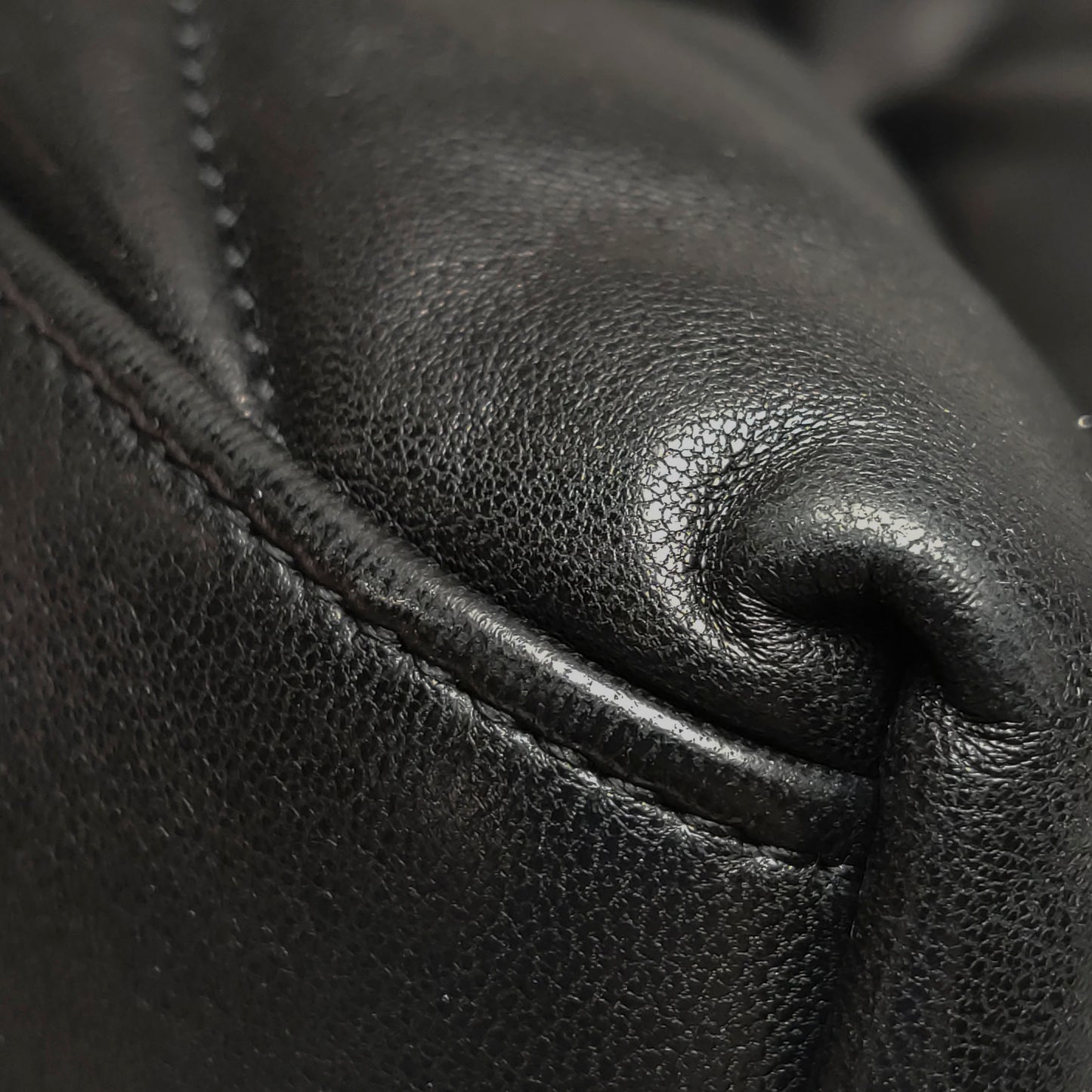 Saint Laurent - Puffer - Leather - Black - (medium)