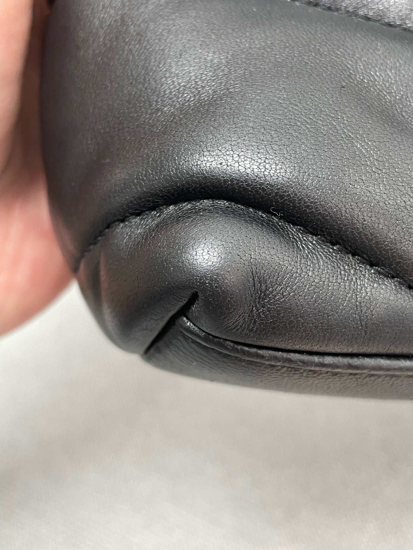 Saint Laurent - Puffer - Leather - Black - (small)