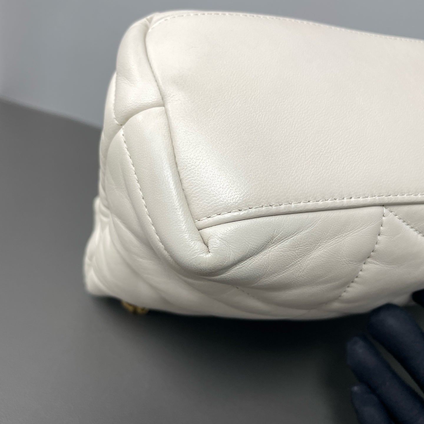 Saint Laurent - Puffer - Leather - White - (medium)